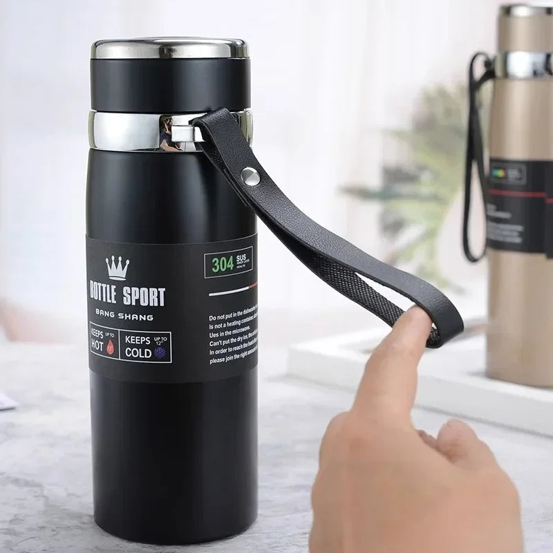 Garrafa térmica para água fria e quente